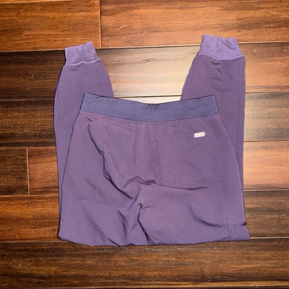 Figs Scrub Joggers - Picture 4 of 4